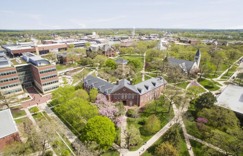 The aerial view of MG官方电子平台 campus in spring.